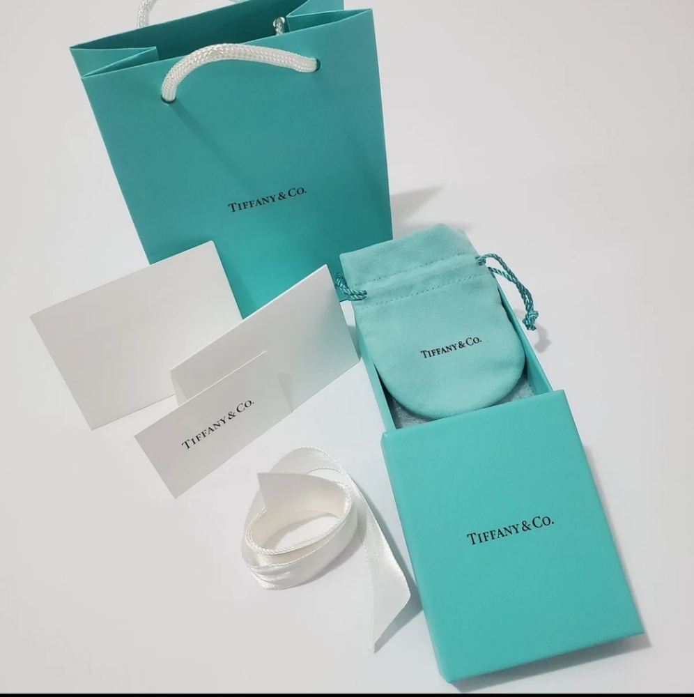 Tiffany&Co. Jewelry Gift Bag Set - Picture 5 of 5